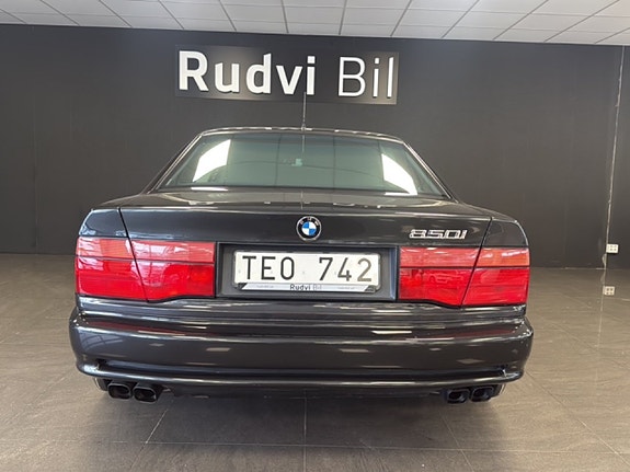 BMW 850i 5 of 15