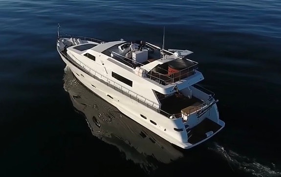 Italiensk Maiora 70 Lyxyacht m/9 bäddar 5 of 12