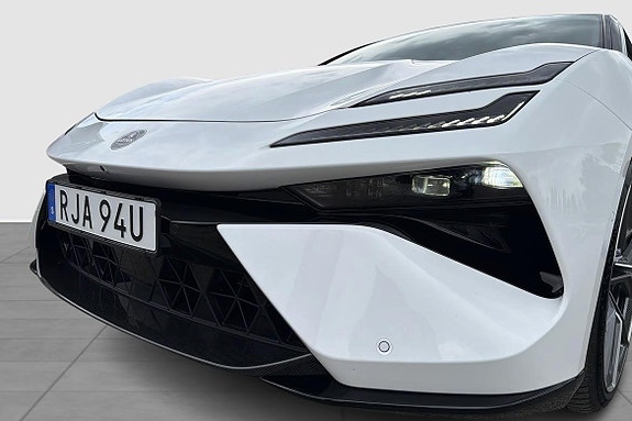Lotus Emeya 28 of 30