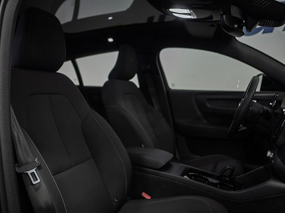 Volvo C40 9 of 17