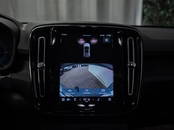 Volvo C40 12 of 17