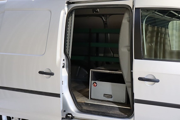 Volkswagen Caddy Maxi 4 of 5