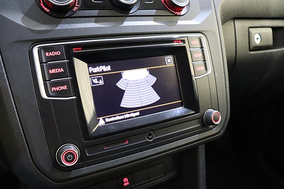 Volkswagen Caddy Maxi 19 of 23