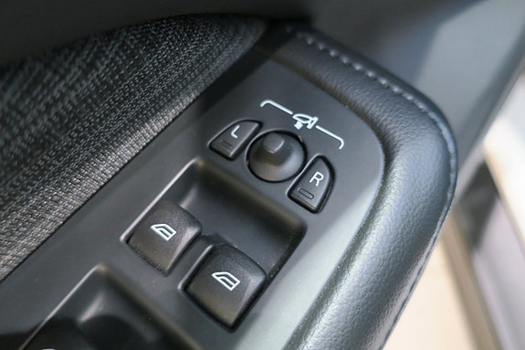 Volvo V60 Cross Country 17 of 17