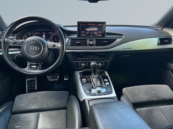 Audi A7 8 of 24