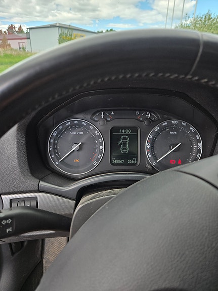 Skoda Octavia 6 of 6