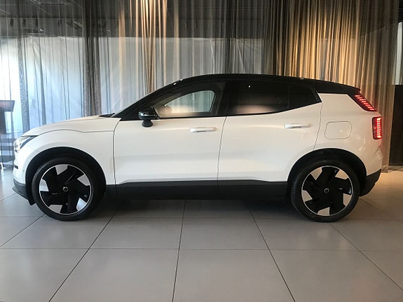 Volvo EX30 2 of 5