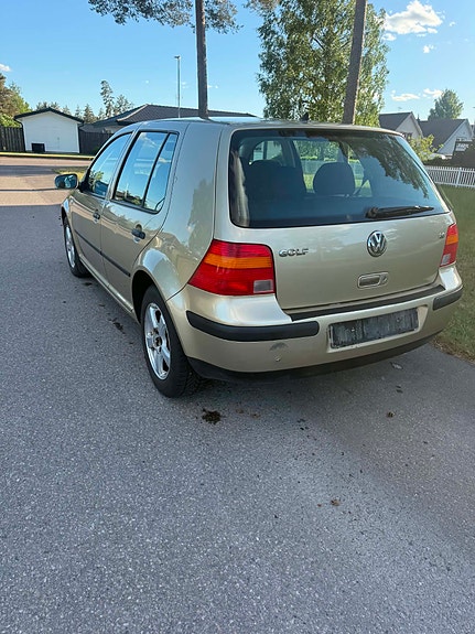 Volkswagen Golf IV 6 of 8
