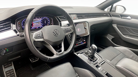 Volkswagen Passat 7 of 12