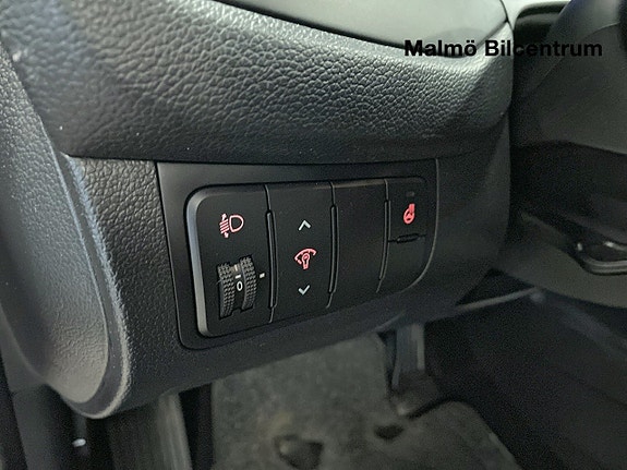 Kia Ceed 8 of 17
