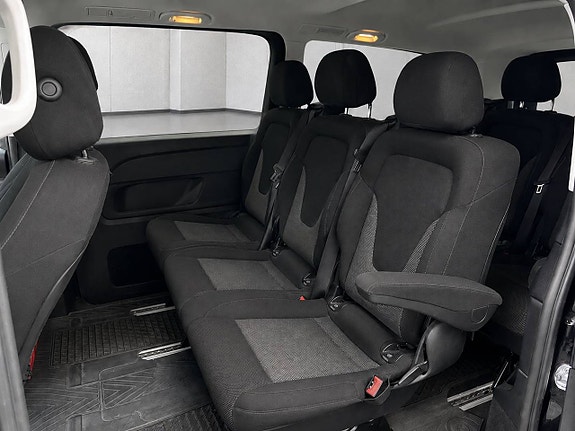 Mercedes-Benz V-Klass 3 of 5