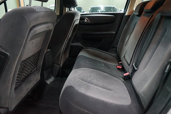 Citroen C4 11 of 13