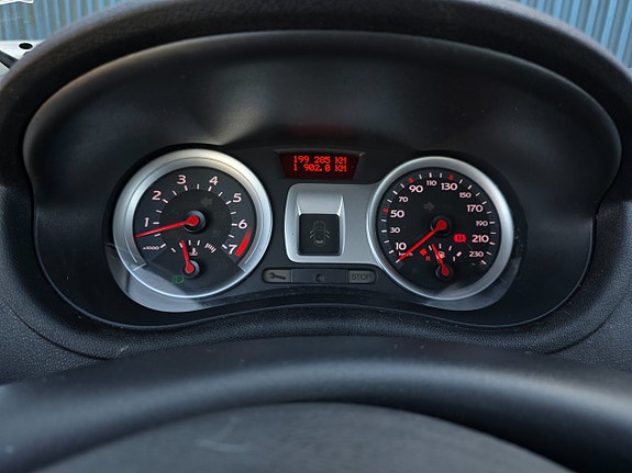 Renault Clio 10 of 10
