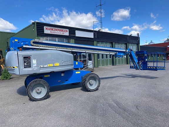 Bomlift Genie S-65 2 of 5