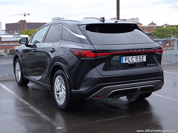 Lexus RX450h+ 3 of 5