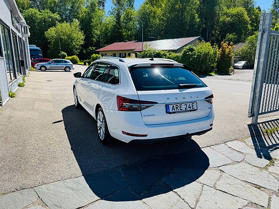 Skoda Superb 4 of 5