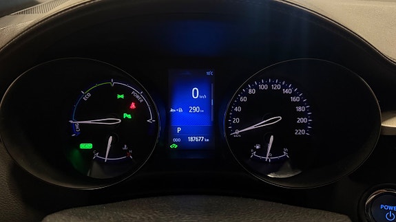 Toyota C-HR 22 of 30