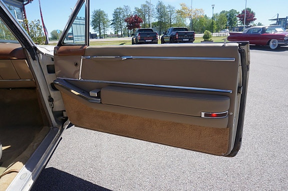 Cadillac Convertible 17 of 22
