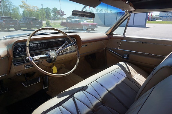 Cadillac Convertible 14 of 22