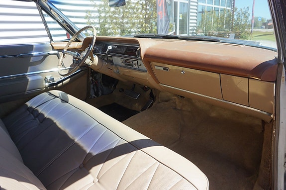 Cadillac Convertible 19 of 22