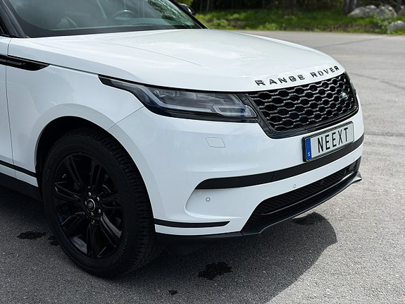 Land Rover Range Rover Velar 9 of 30