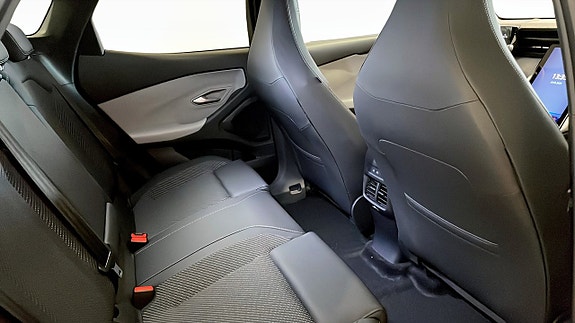 Ford Explorer 5 of 5