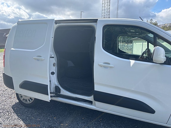 Opel Combo 10 of 24