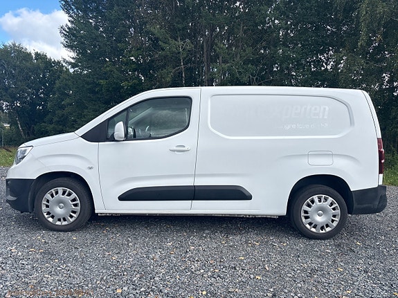 Opel Combo 8 of 24