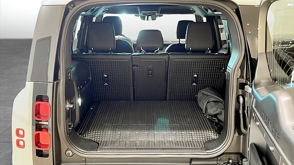 Land Rover Defender 90 10 of 11