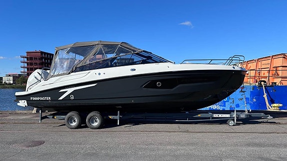 Finnmaster T9 med Yamaha 2x300 inkl Joystick -2022 9 of 30