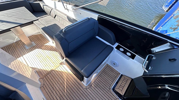 Finnmaster T9 med Yamaha 2x300 inkl Joystick -2022 23 of 30