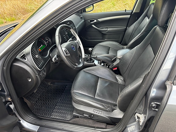 Saab 9-3 9 of 16