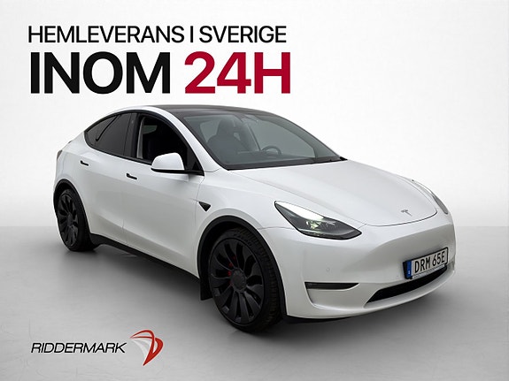 Tesla Model Y 4 of 5