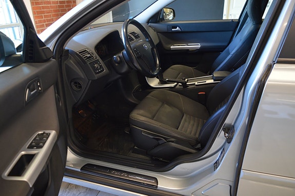 Volvo V50 14 of 19