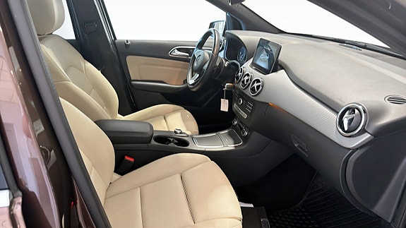 Mercedes-Benz B-Klass 3 of 5