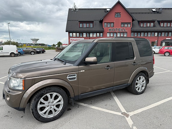Land Rover Discovery 4 2 of 5