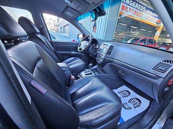 Hyundai Santa Fe 8 of 21