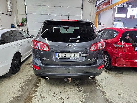 Hyundai Santa Fe 7 of 21