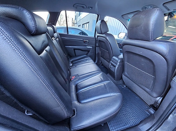 Hyundai Santa Fe 12 of 21