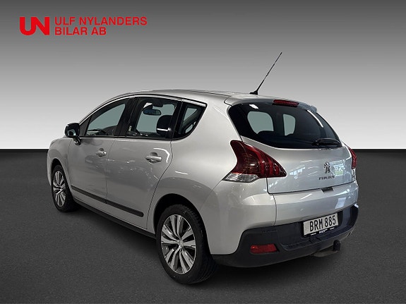Peugeot 3008 2 of 5