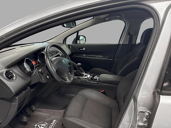 Peugeot 3008 8 of 15