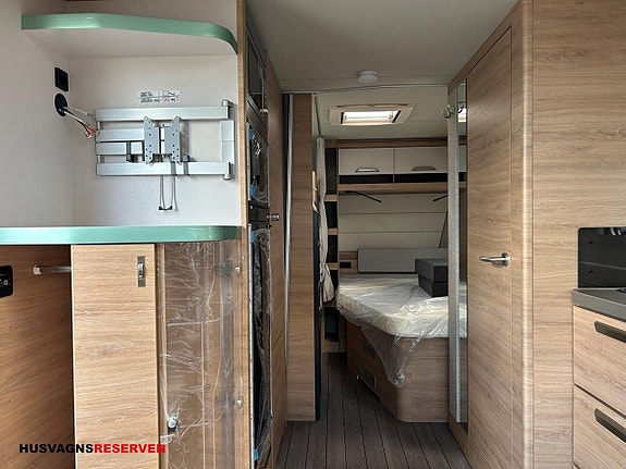 Knaus SÜDWIND BLACK SELECTION 580 UK 13 of 23