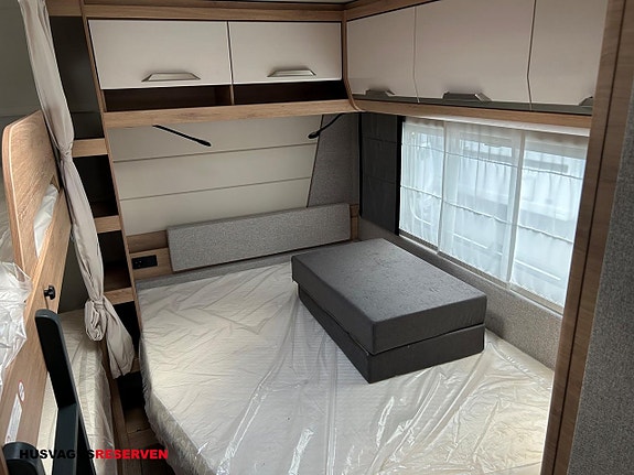 Knaus SÜDWIND BLACK SELECTION 580 UK 15 of 23