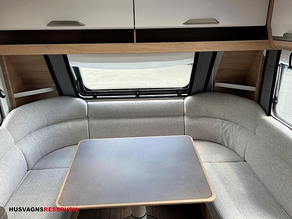 Knaus SÜDWIND BLACK SELECTION 580 UK 11 of 23
