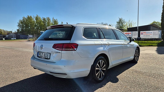 Volkswagen Passat 3 of 5