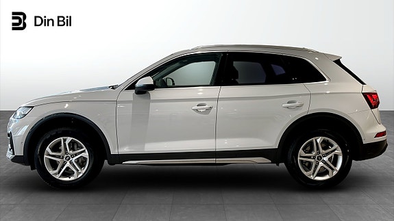 Audi Q5 2 of 5