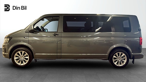 Volkswagen Caravelle 2 of 5