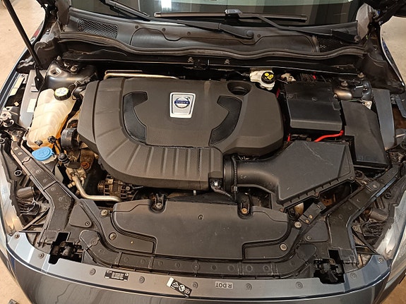 Volvo V40 9 of 9