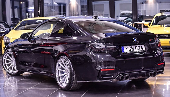 BMW M4 5 of 5