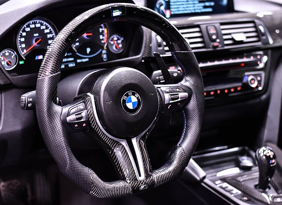 BMW M4 25 of 28